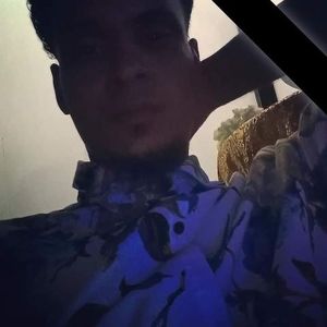 Meet your Posher, Carlos